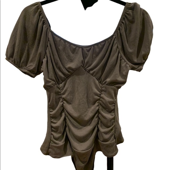 Le Lis ruched bodysuit with puff sleeves - Picture 2 of 9
